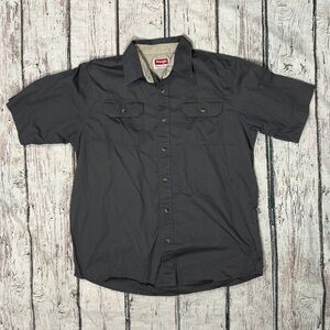 Wrangler Men's Gray Short Sleeve Shirt Mens Button Down Shirt